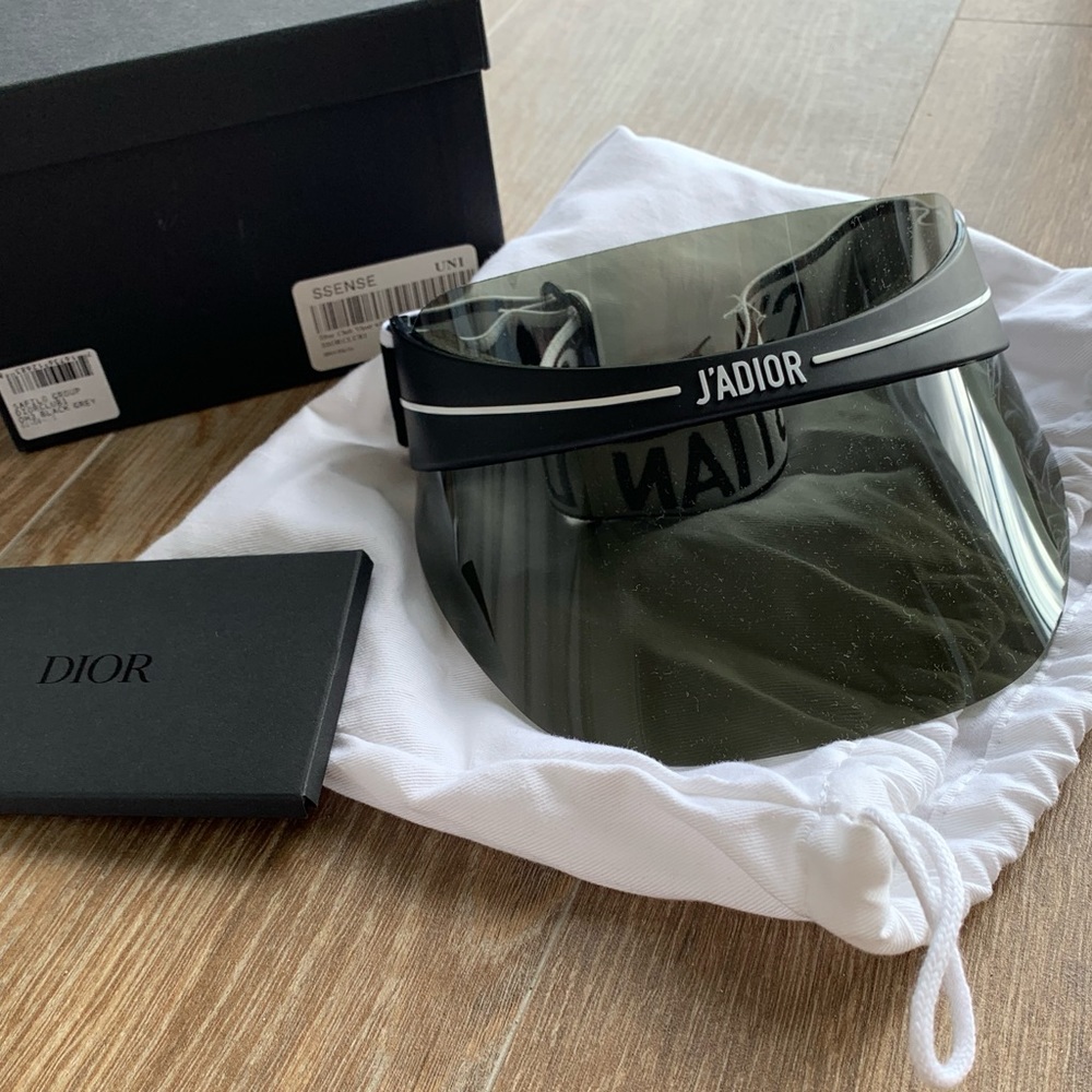 NEW IN BOX DIOR VISOR